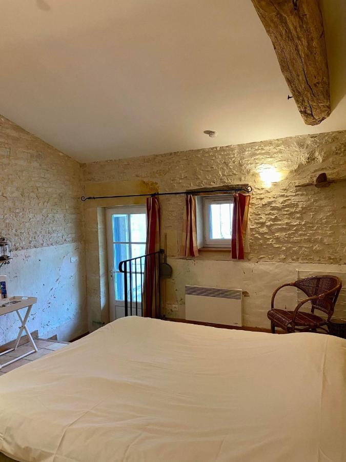 Domaine De La Laigne - Spa Asnieres-la-Giraud Bagian luar foto