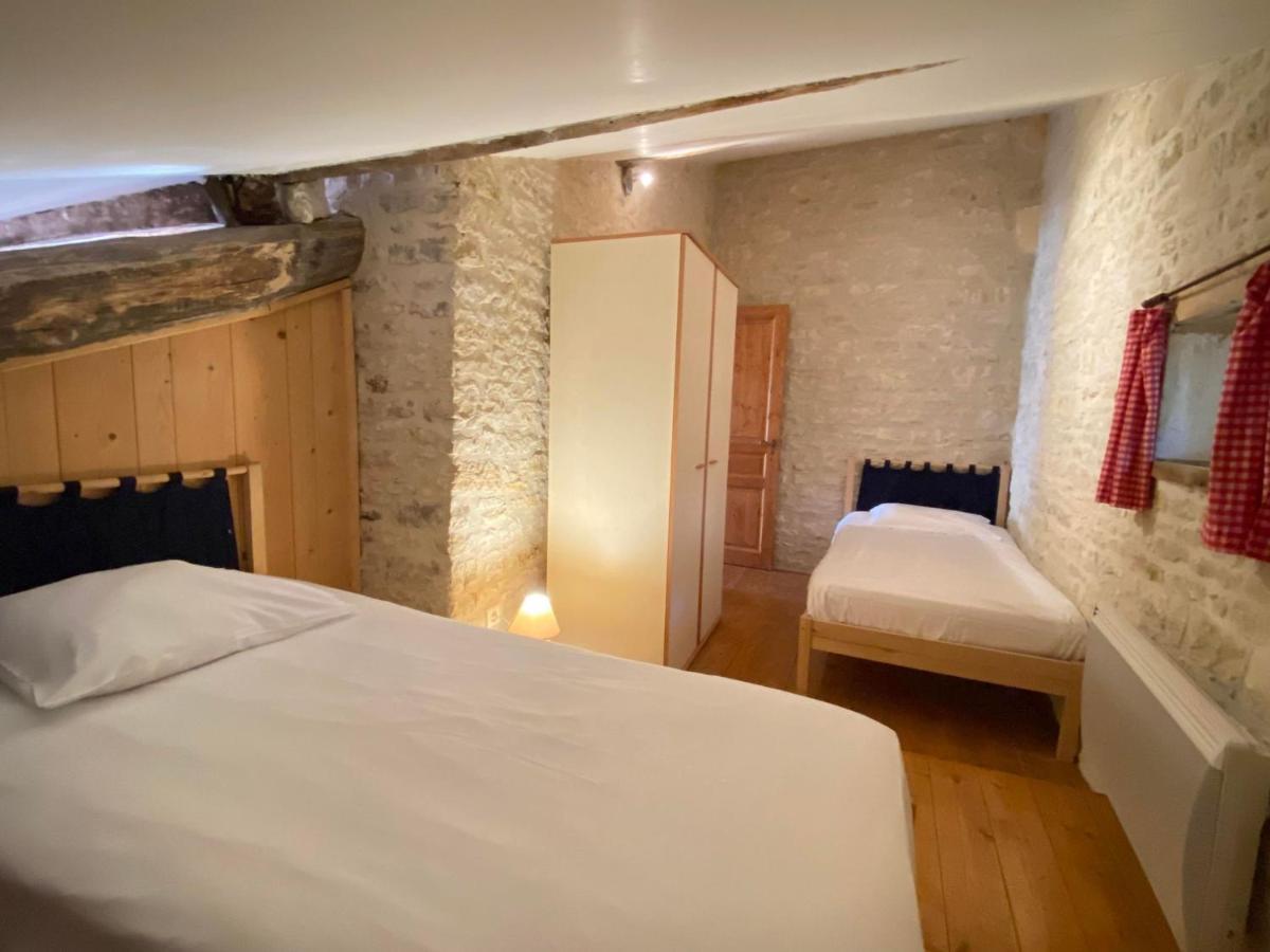 Domaine De La Laigne - Spa Asnieres-la-Giraud Bagian luar foto