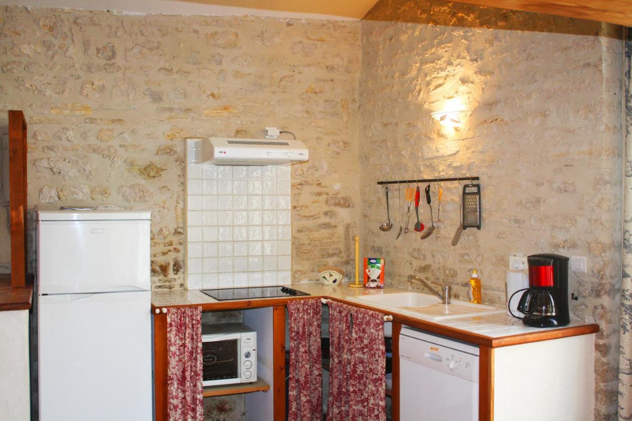 Domaine De La Laigne - Spa Asnieres-la-Giraud Bagian luar foto