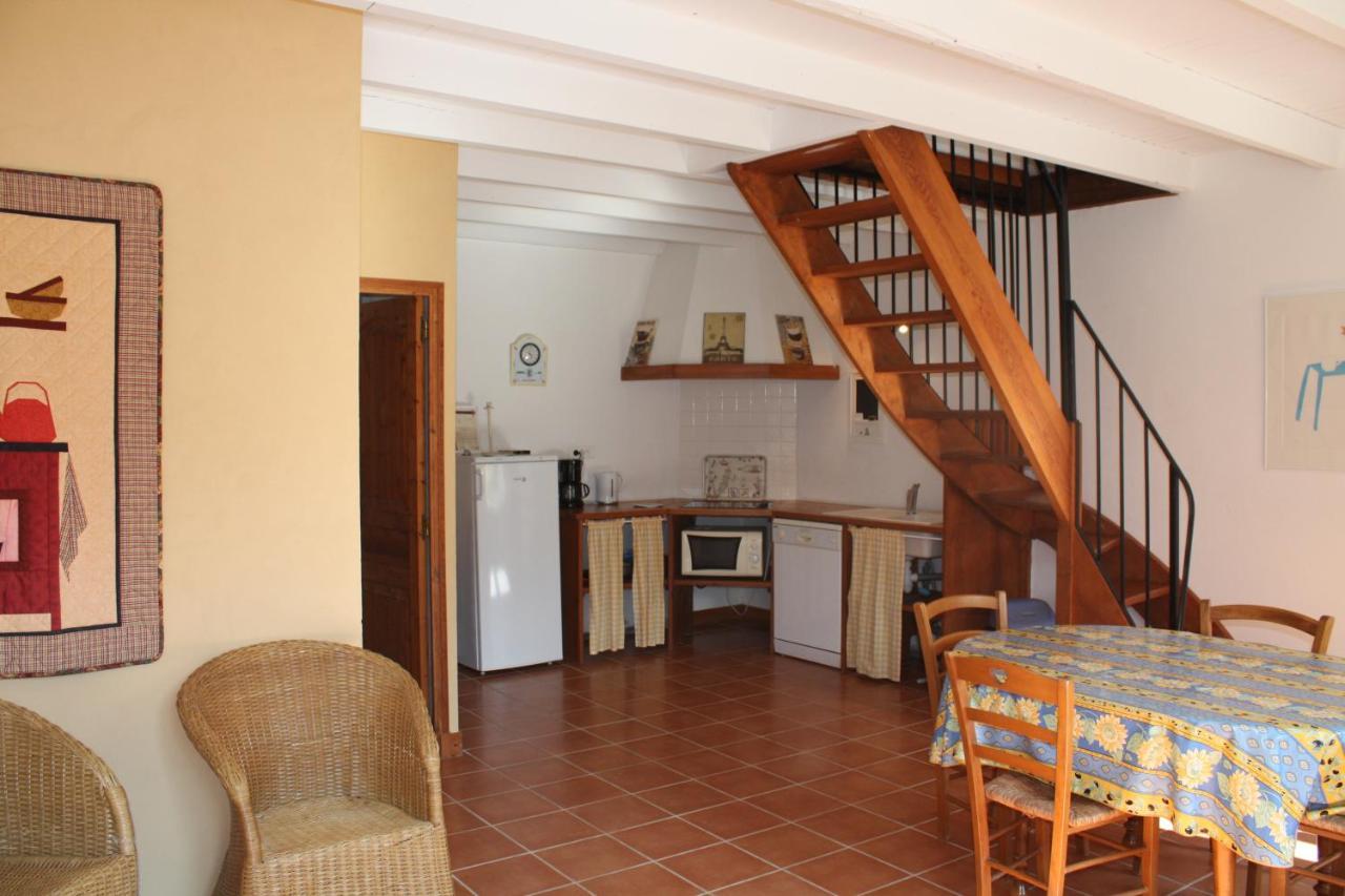 Domaine De La Laigne - Spa Asnieres-la-Giraud Bagian luar foto