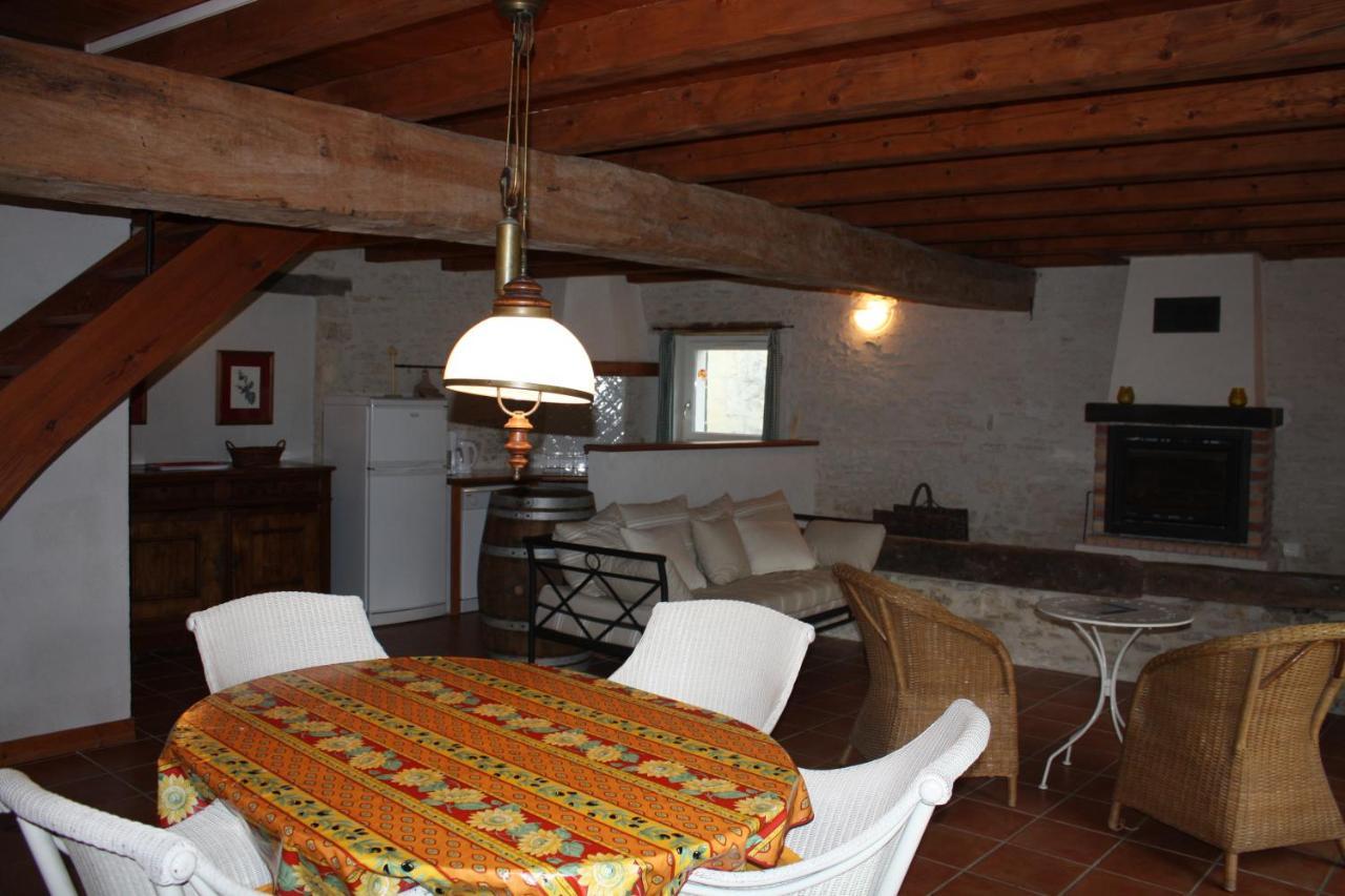 Domaine De La Laigne - Spa Asnieres-la-Giraud Bagian luar foto